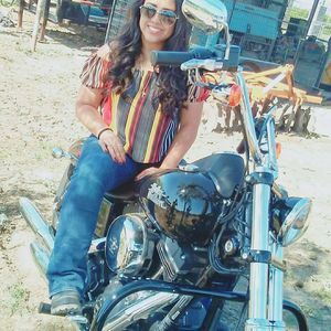 Meet your Posher, Monica